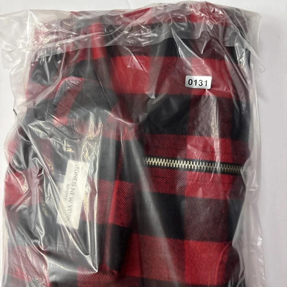 Jones New‎ York Women's Lg Red & Black Buffalo Plaid Jacket